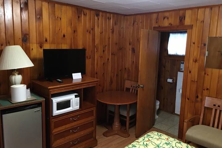 Room 35 of 54
