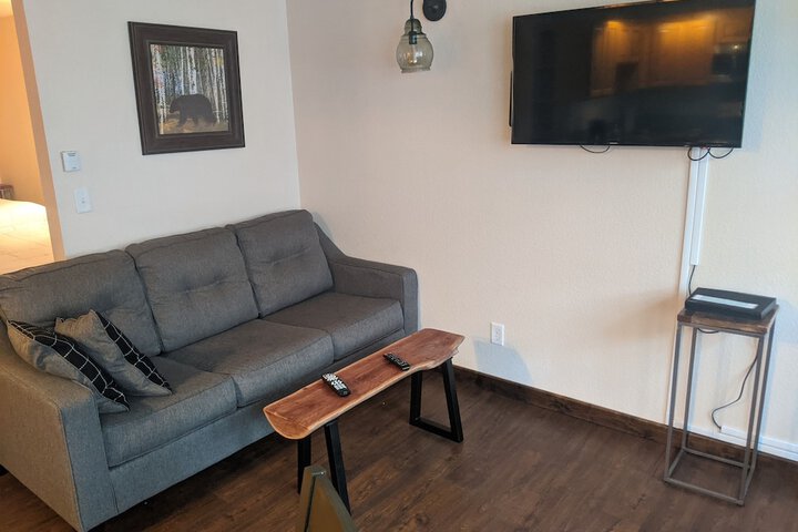 Room 100 of 242