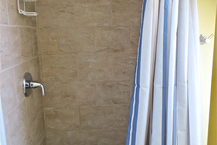 Room 14 of 18