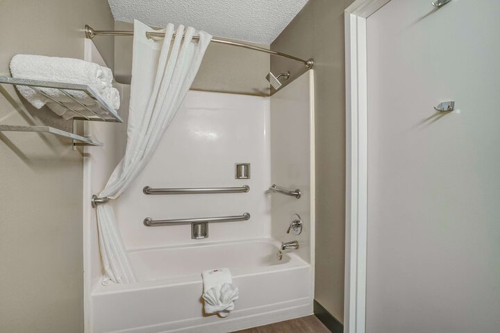 Studio 6 Extended Stay - Atlanta GA - Chamblee