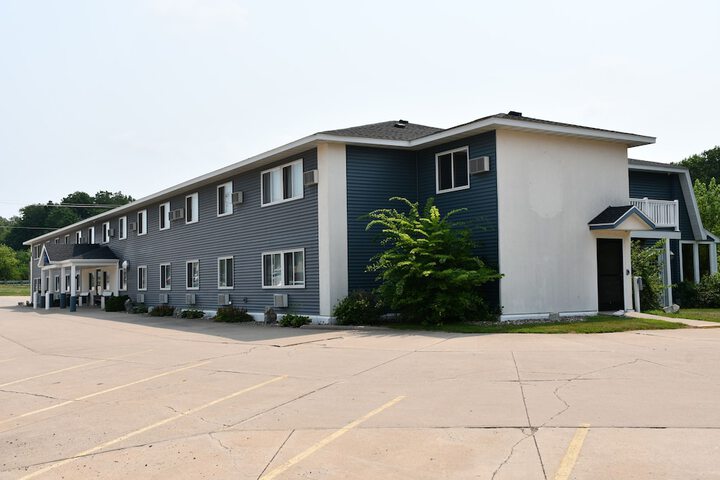 Baymont Inn & Suites by Wyndham Platteville