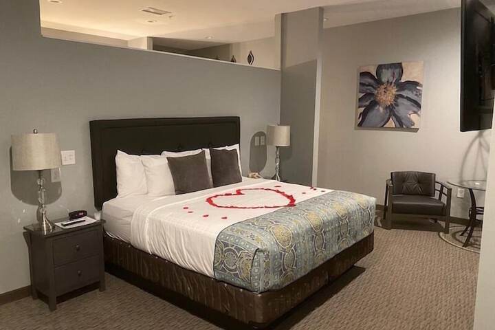Belamere Swimming Pool Suites