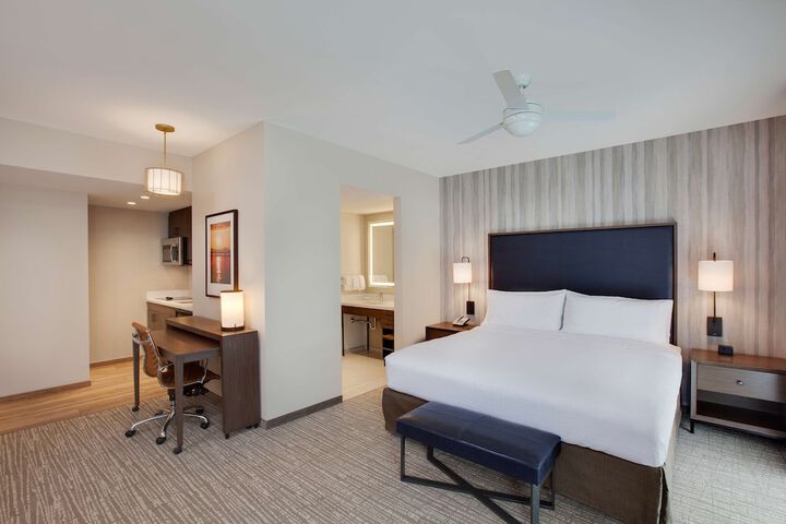 Room 11 of 36