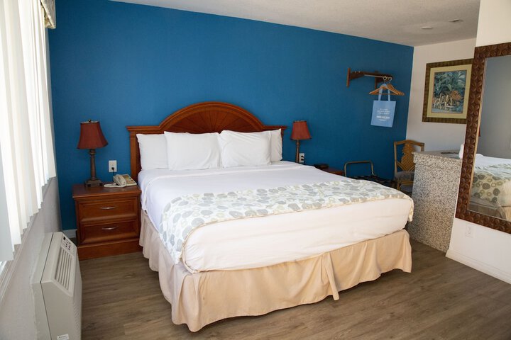 Room 25 of 85