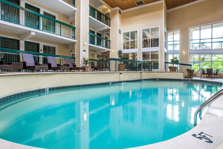 Econo Lodge Pigeon Forge Riverside