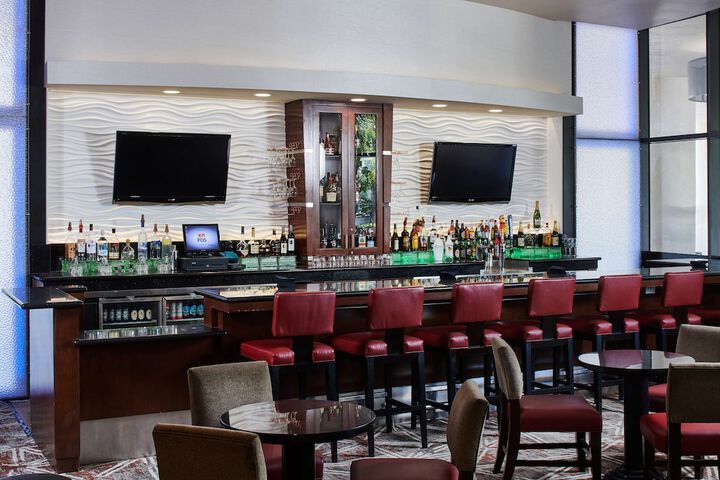 Lounge 63 of 64