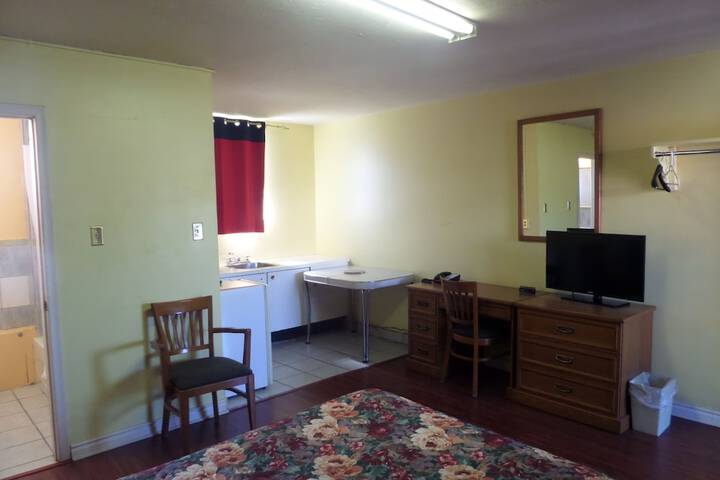 Room 34 of 43