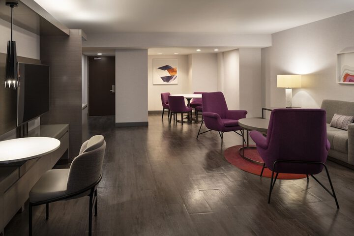 Room 34 of 145