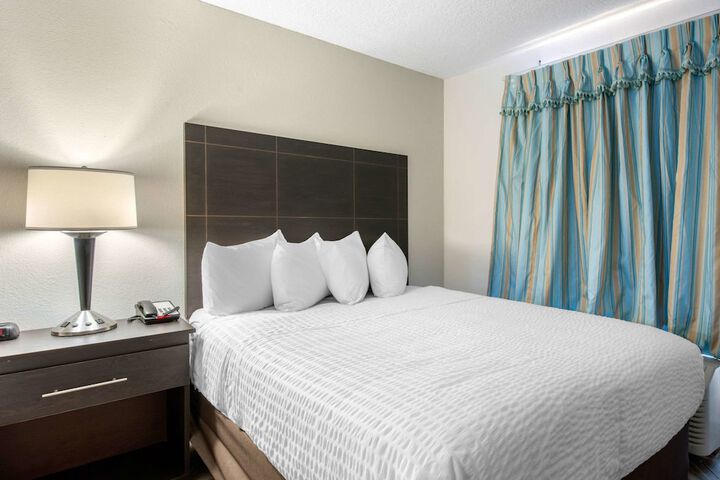 Room 40 of 57