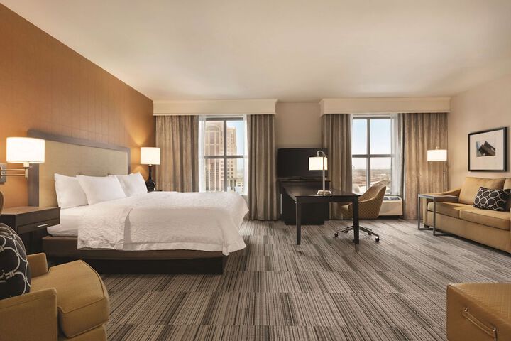 Room 22 of 48