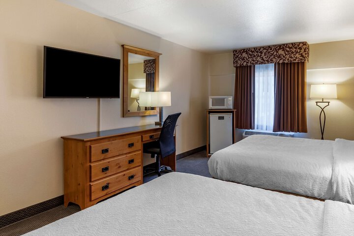 Room 16 of 28