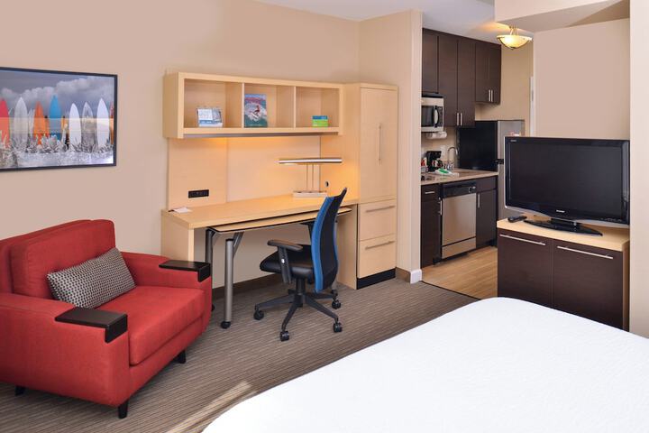 Room 36 of 48