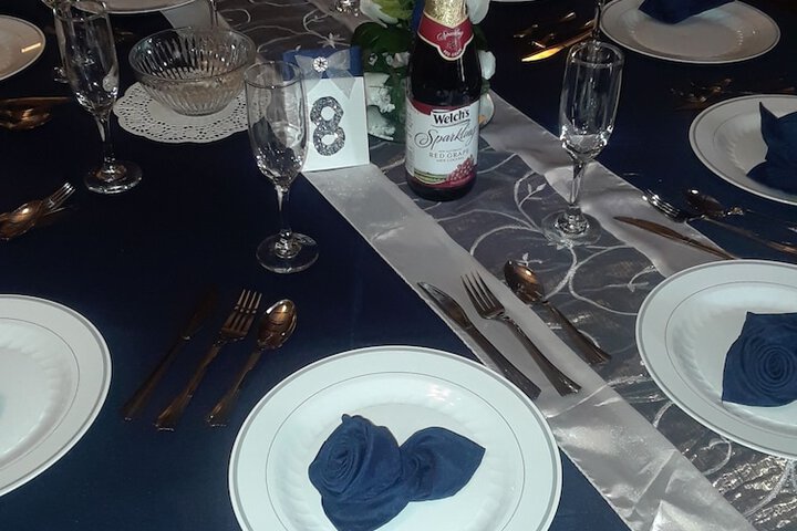 Dining 21 of 25