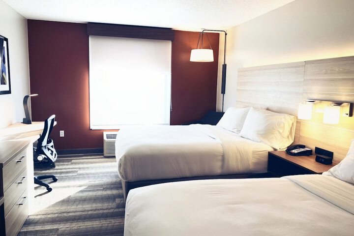 Room 37 of 64
