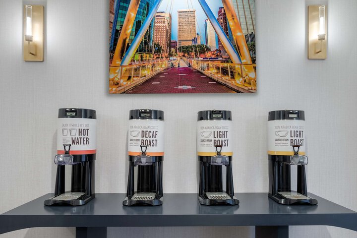 Hampton Inn & Suites Hartford / Farmington