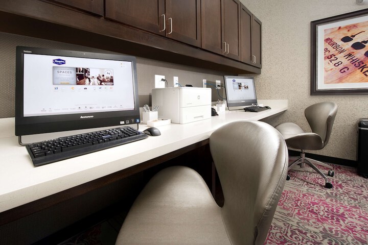 Hampton Inn Louisville East / Hurstbourne