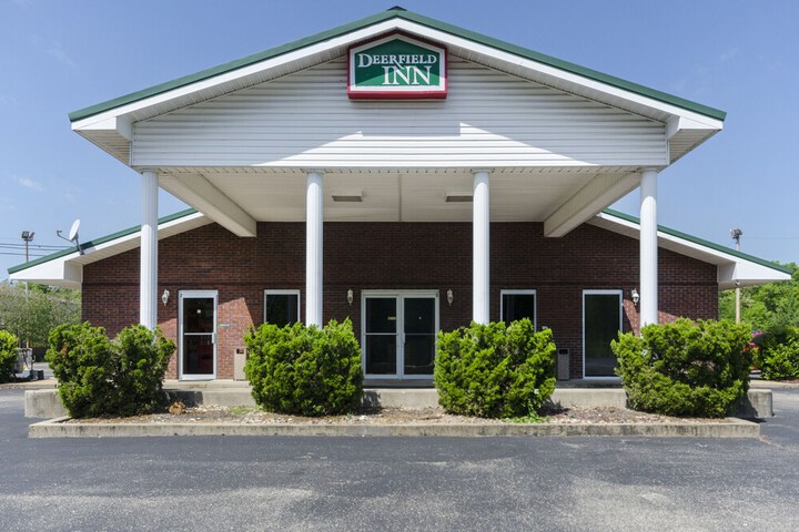 Deerfield Inn