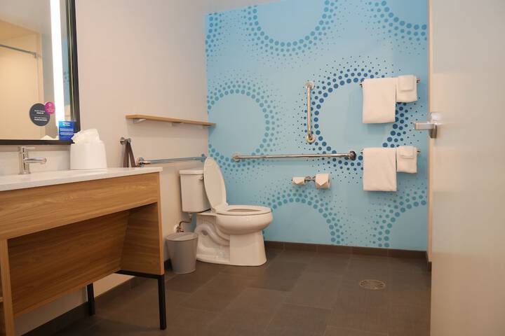 Room 15 of 20