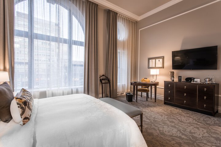 Room 46 of 168