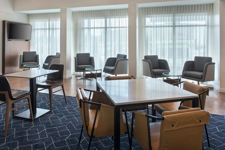 Courtyard by Marriott Silver Spring North / White Oak