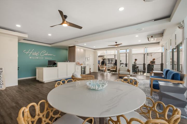Hotel Cabana Oceanfront / Boardwalk