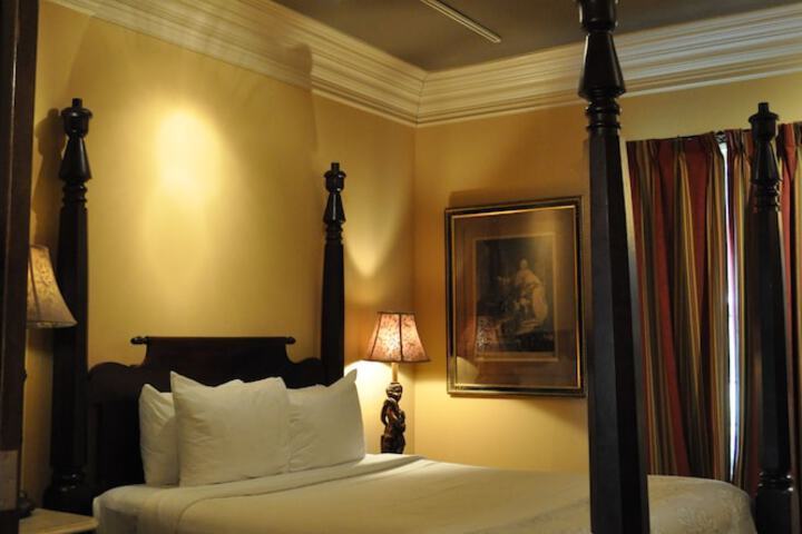 Room 21 of 49