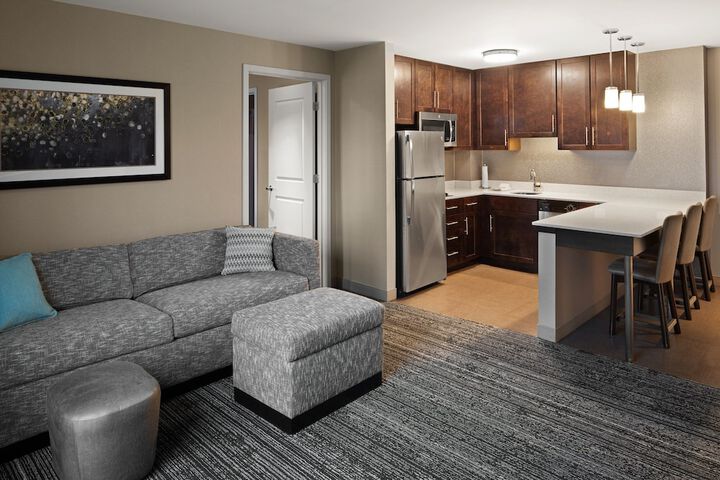 Room 43 of 47