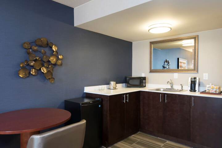 DoubleTree by Hilton Schenectady Downtown
