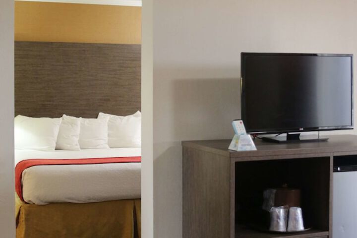 Room 20 of 28