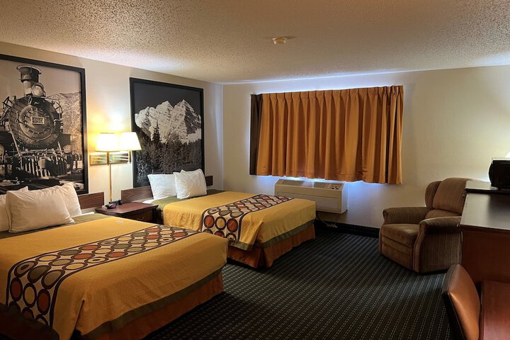 Super 8 by Wyndham Trinidad