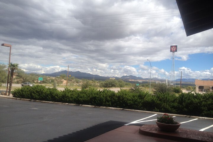 Quality Inn Benson I-10 Exit 304