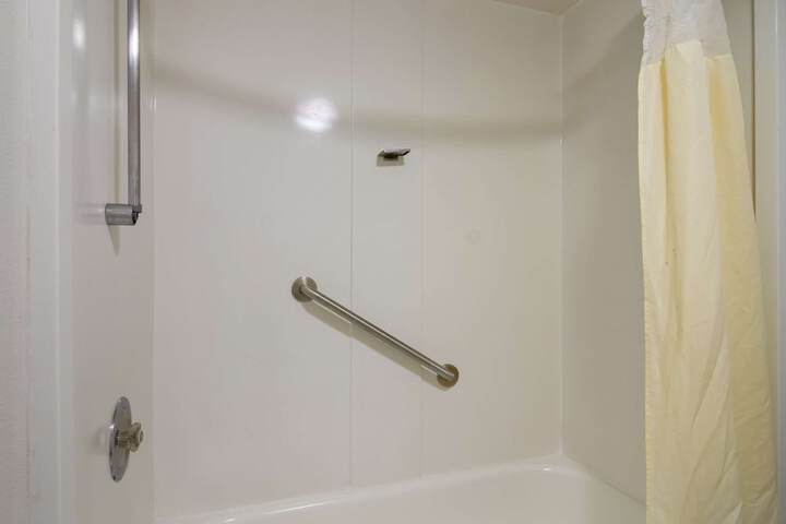 Quality Inn Aurora - Naperville Area