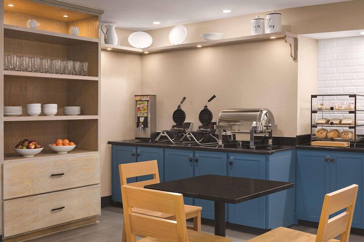 Country Inn & Suites by Radisson Dunn I-95