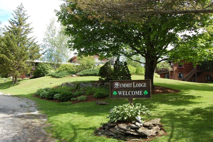 Summit Lodge