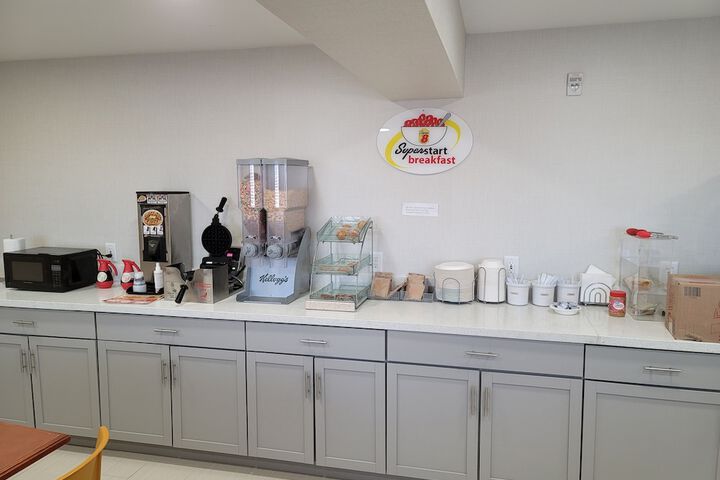 Breakfast/Coffee Service 22 of 22