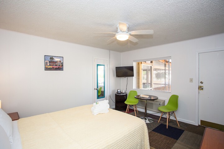 Room 47 of 114