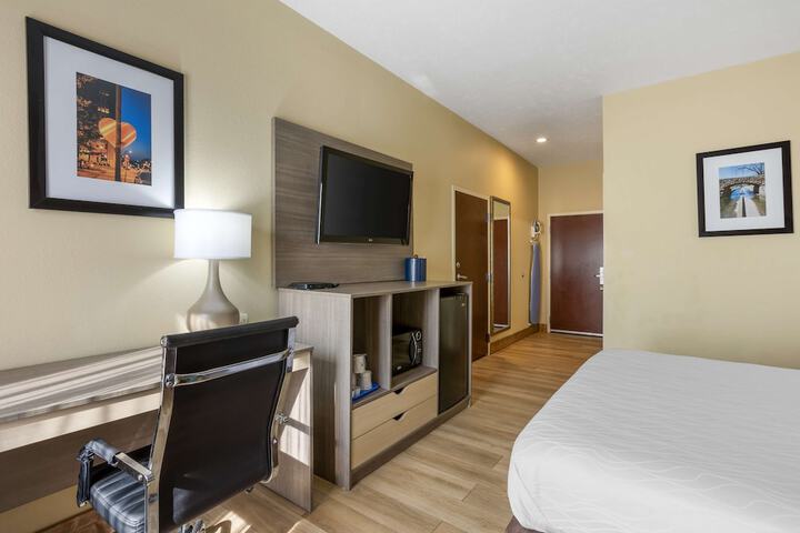 Room 26 of 31