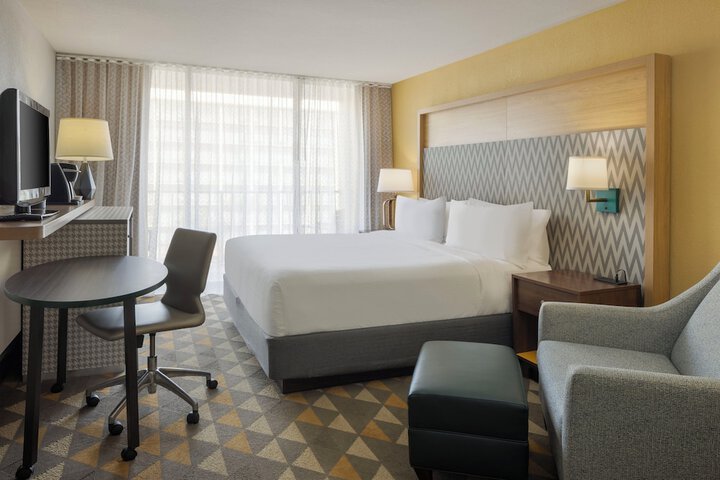 Room 103 of 149