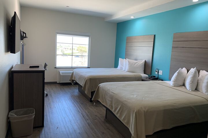 Room 17 of 37