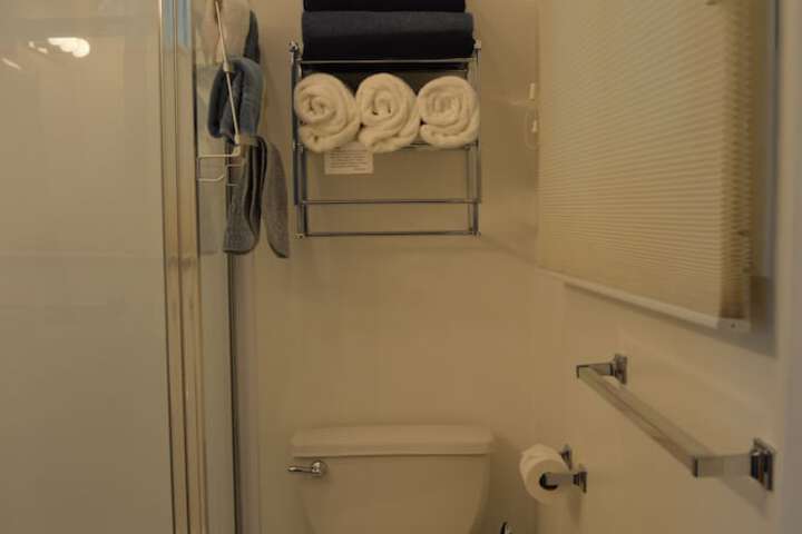 Room 6 of 22