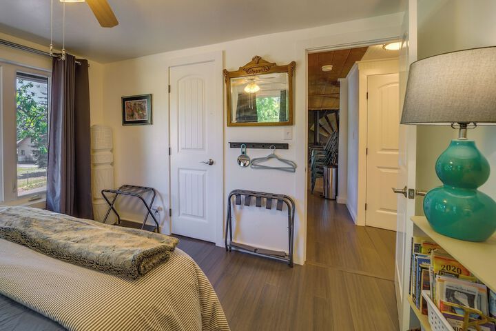 Strawberry Cabin Rental w / Deck & Mountain Views!