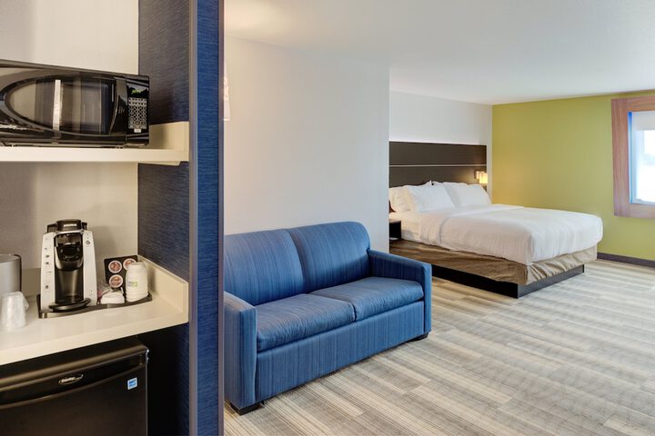 Holiday Inn Express Newberg - Wine Country by IHG