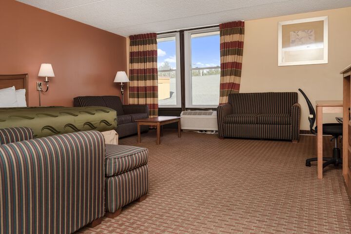 Room 27 of 37
