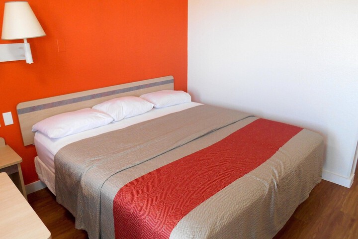 Motel 6 Greenville TX