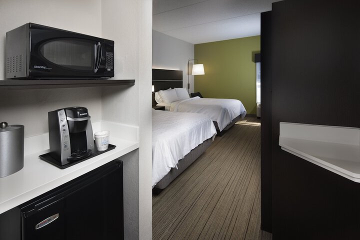 Room 19 of 33