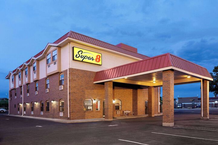 Super 8 by Wyndham Colorado Springs / Afa Area