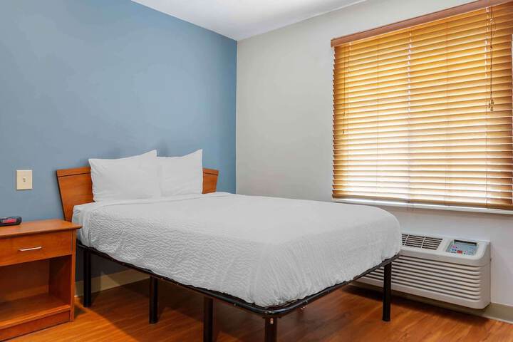 Room 18 of 24