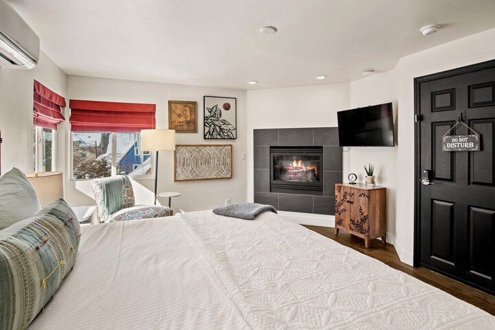 Bespoke Inn Flagstaff