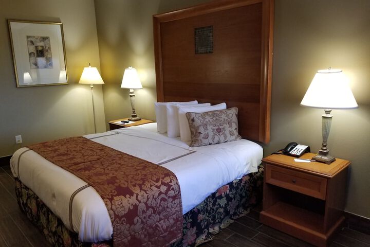 Room 28 of 48