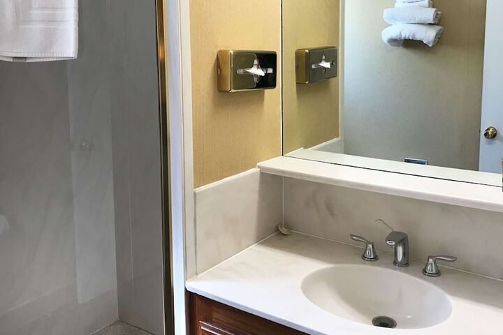 Room 30 of 48